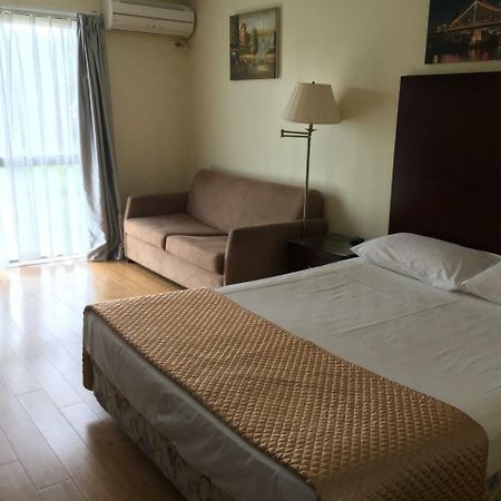 Centenary Motor Inn Брисбен Экстерьер фото