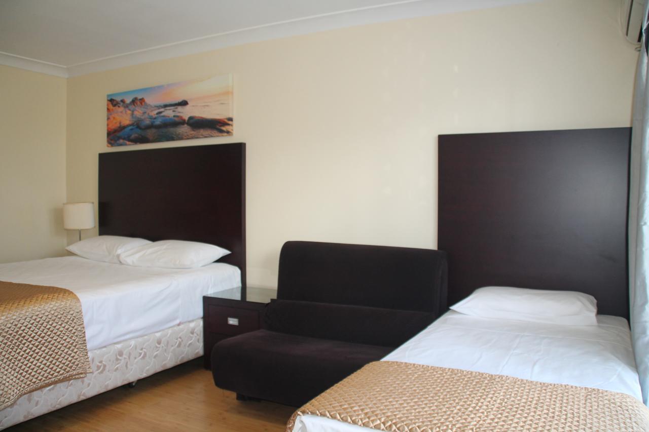 Centenary Motor Inn Брисбен Экстерьер фото