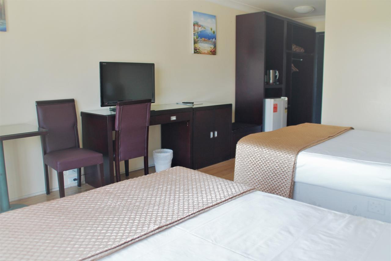Centenary Motor Inn Брисбен Экстерьер фото