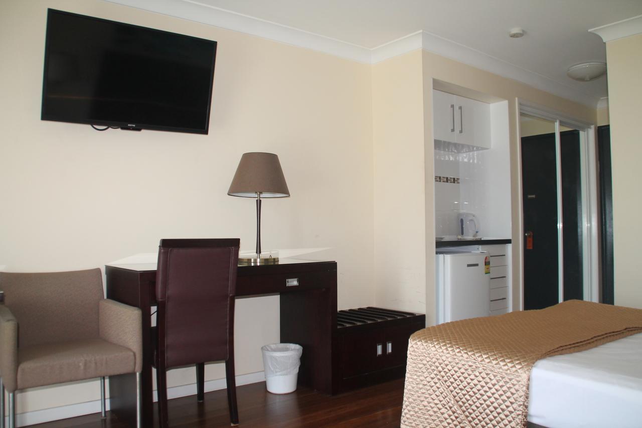 Centenary Motor Inn Брисбен Экстерьер фото