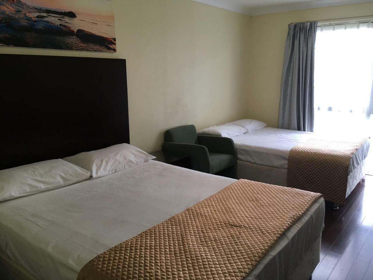 Centenary Motor Inn Брисбен Экстерьер фото