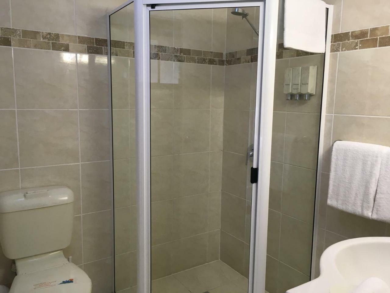 Centenary Motor Inn Брисбен Экстерьер фото